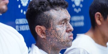 Seguridad presenta a tres pandilleros que ordenaron homicidios en los últimos días