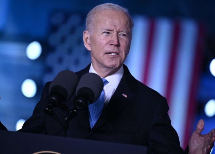 Biden se reúne con gabinete de seguridad de Ucrania ante nuevas amenazas rusas
