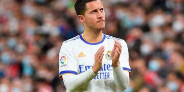 Hazard otra vez al quirófano