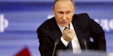 Putin pide a Michel presionar a Kiev para que cese los ataques en Donbás