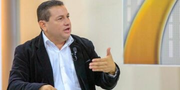Ministro Rolando Castro “la mejor manera de valorar qué tipo de servicio brindamos, es el contacto directo con la gente”