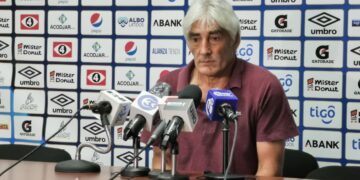 Santa Tecla anuncia a Ernesto Corti como técnico para el Apertura 2022