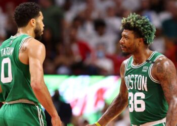 Boston Celtics arrasan al Miami Heat y empatan las finales del Este en la NBA