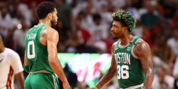 Boston Celtics arrasan al Miami Heat y empatan las finales del Este en la NBA