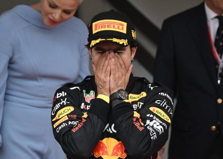 Sergio “Checo” Pérez renueva con Red Bull hasta 2024