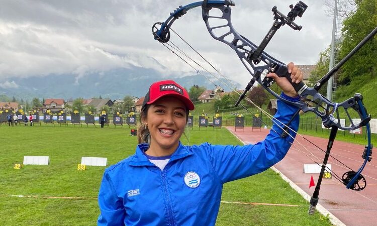 Arquera salvadoreña Paola Corado se llevó el oro en Eslovenia