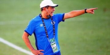 Hugo Pérez, seleccionador mayor: «Si Cabalceta es mejor que lo que tenemos, se queda en la selección, es así de simple»