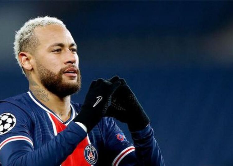 Neymar desmiente rumores de una salida del Paris Saint-Germain