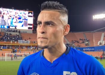 Darwin Cerén es el jugador con más partidos con la Selecta