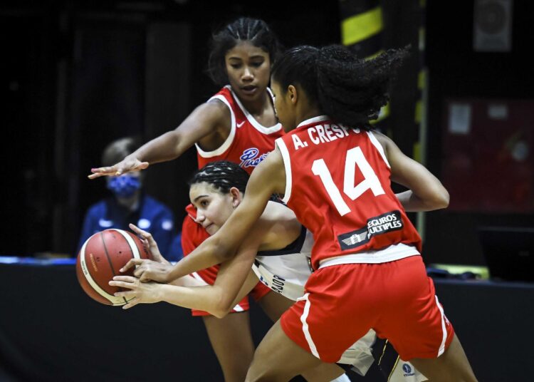 Selecta femenina de baloncesto inició con derrota su ruta al mundial sub-18