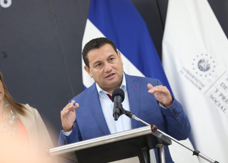 Ministro de Trabajo, Rolando Castro expande el Programa de Migración Laboral a países europeos