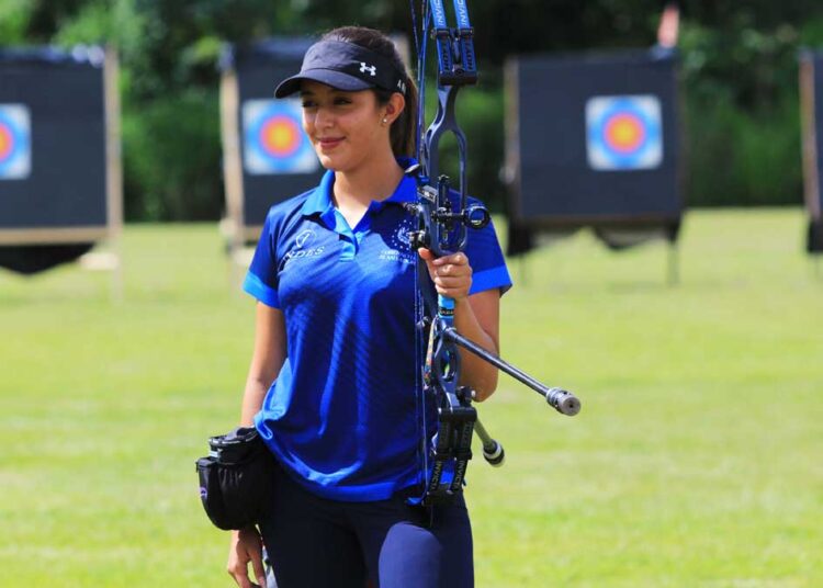 Paola Corado es finalista y asegura plata en el Panamericano Juvenil de tiro con arco en Canadá