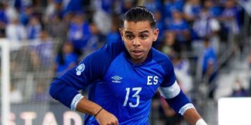 Alex Larín responde a Hugo Carrillo «Nosotros le hacemos huevos por nuestra selección»