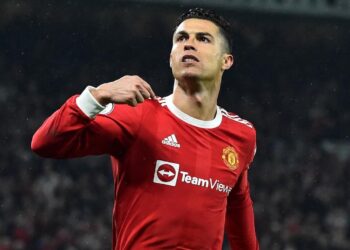 Entrenador del Manchester United no quiere dejar ir a Cristiano Ronaldo
