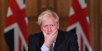 El primer ministro británico Boris Johnson anuncia su renuncia