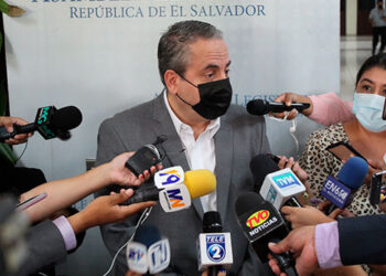 Gana pide citar a las AFP por baja en la rentabilidad