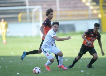 Concacaf advierte expulsar a equipos salvadoreños de Liga Concacaf si FIFA suspende a FESFUT