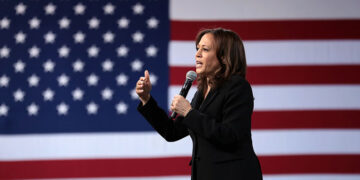 Kamala Harris, la favorita de los demócratas si Biden no busca reelección