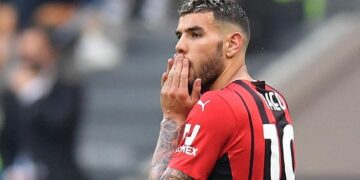 Multas a jugadores del AC Milan por haber insultado al Inter