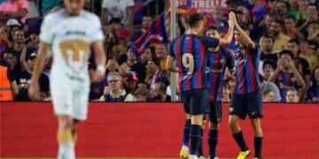 ¿Cuántos millones se llevó Pumas por ser goleado por el Barcelona?