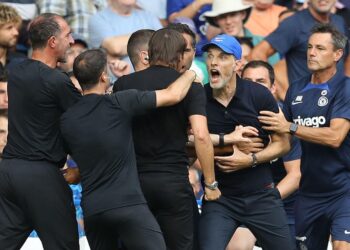 Tuchel podría ser sancionado por criticar al árbitro del Chelsea-Tottenham