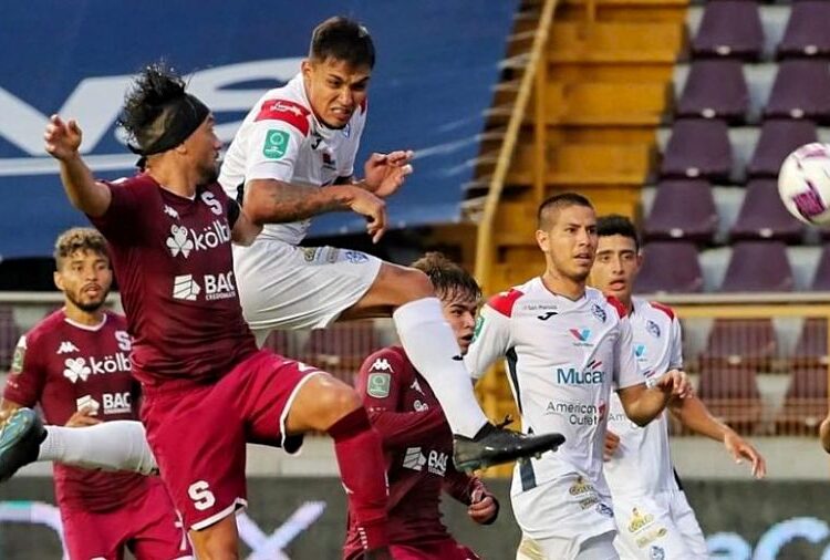 Érick Cabalceta está cerca de llegar a Águila