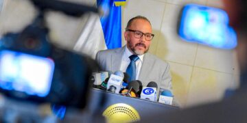 Ernesto Castro dice están sin «agendas extranjeras» al firmar convenio con Honduras