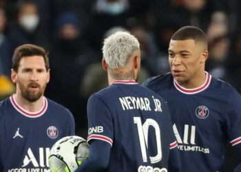 PSG tuvo una reunión para acabar con la tensión entre Neymar y Mbappé