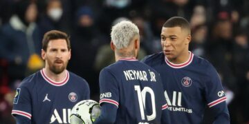 PSG tuvo una reunión para acabar con la tensión entre Neymar y Mbappé