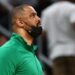Boston Celtics suspende a su entrenador para toda la temporada