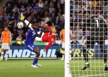 Manchester United logra su tercera victoria consecutiva en la Premier League