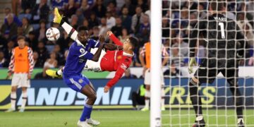 Manchester United logra su tercera victoria consecutiva en la Premier League