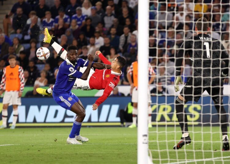 Manchester United logra su tercera victoria consecutiva en la Premier League