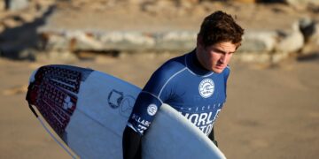 Surfista muere luego de convulsionar en Costa Rica