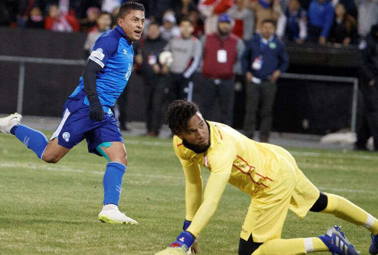 Medio deportivo peruano dice: “Un jugador de Perú vale más que todo El Salvador”