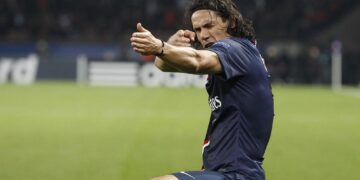 Cavani confesó que sufrió secuelas psicológicas tras la remontada del Barça ante PSG