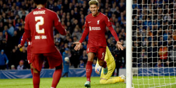 Liverpool deja atrás la crisis y arrolla al Rangers para acercarse a octavos de Champions