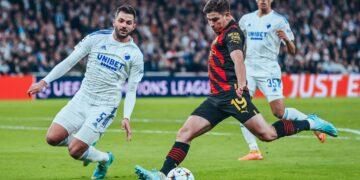 Manchester City alcanza los octavos de Champions en Dinamarca