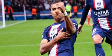 Revelan el estratosférico salario que gana Kylian Mbappé tras renovar con el PSG