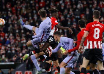 Barça quiere confirmar su mejoría en La Liga ante el Bilbao