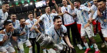 Selección de Argentina viaja a Catar para disputar el mundial 2022