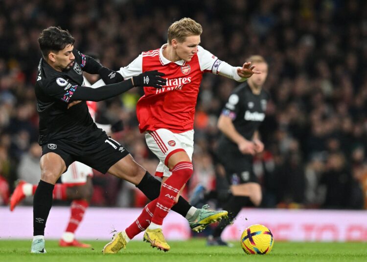 Arsenal sigue imparable en la Premier