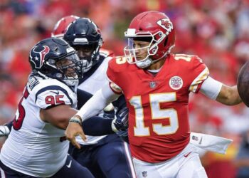 Los Chiefs avanzan a los playoffs de la NFL