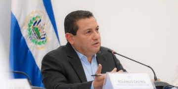 Ministro Rolando Castro “Los salarios más bajos serán los más beneficiados con la reforma de pensiones”