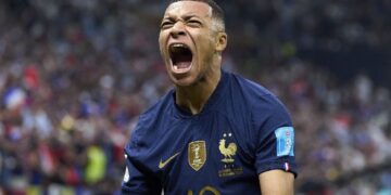 El fuerte reclamo de Mbappé a sus compañeros en el medio tiempo de la final del Mundial