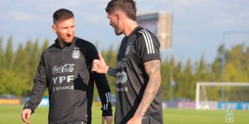 Argentina ensaya un plan anti-Mbappé