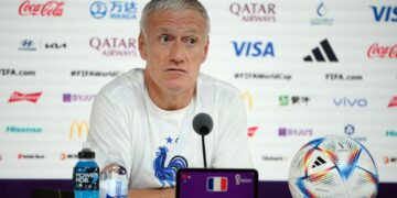 Federación de Francia renueva contrato de su entrenador hasta 2026