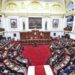 Congreso de Perú reinicia sesión para debatir el adelanto de elecciones