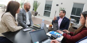 Ministro Rolando Castro se reúne con empresarios mexicanos con el objetivo de gestionar oportunidades de trabajo por la vía legal y ordenada