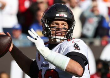 Tom Brady anunció su retiro del fútbol americano